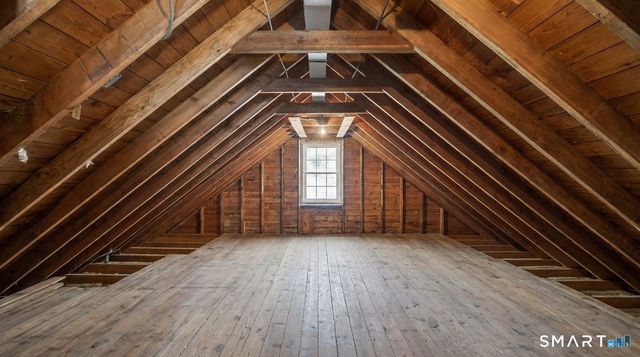 98 Oregon Avenue South, Milford, CT 06460