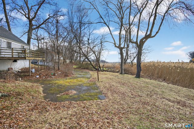 98 Oregon Avenue South, Milford, CT 06460