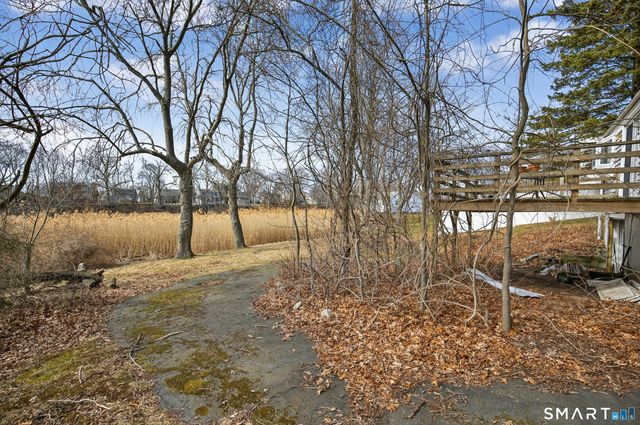 98 Oregon Avenue South, Milford, CT 06460