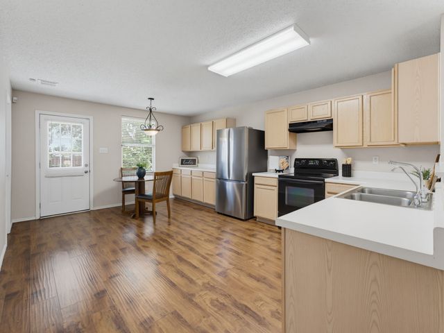 5053 Village Stone Court, Fort Worth, TX 76179