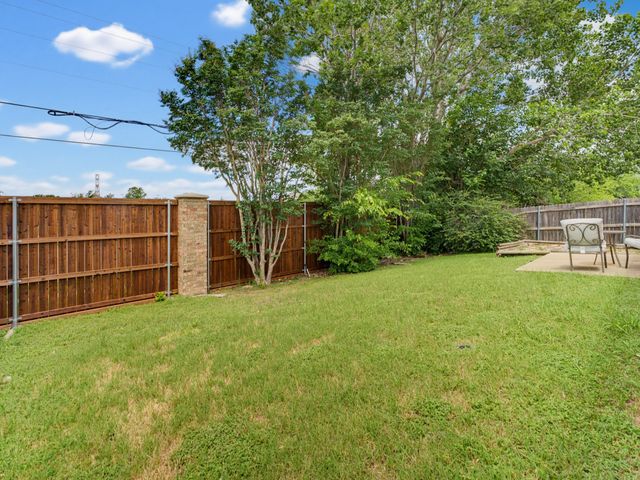5053 Village Stone Court, Fort Worth, TX 76179