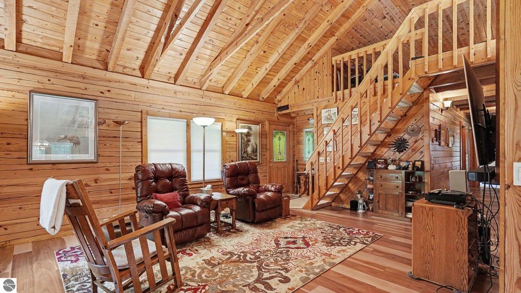 Image 9 of property listing at 5280 S East County Line Road, Shepherd, MI 48883