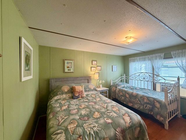 1722 Falcon, Surfside Beach, SC 29575