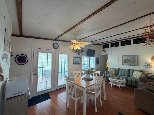 1722 Falcon, Surfside Beach, SC 29575