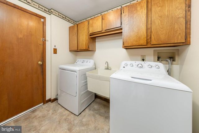 1122 RAINBOW CIRCLE, Pittsgrove, NJ 08318