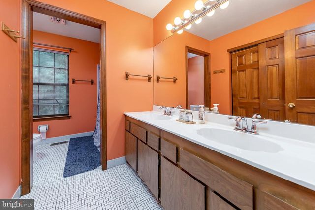 1122 RAINBOW CIRCLE, Pittsgrove, NJ 08318