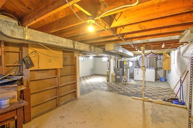 5804 College Avenue, Des Moines, IA 50322