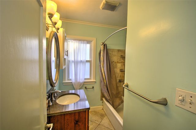 5804 College Avenue, Des Moines, IA 50322