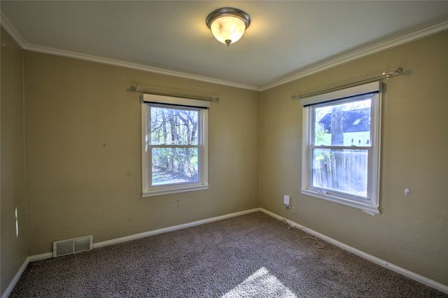 5804 College Avenue, Des Moines, IA 50322