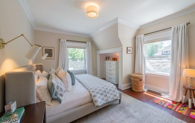 15 Brunswick Road, Montclair Twp., NJ 07042