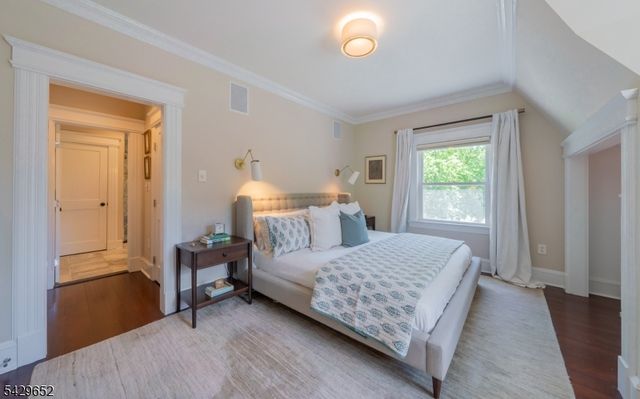 15 Brunswick Road, Montclair Twp., NJ 07042