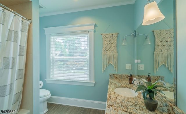 15 Brunswick Road, Montclair Twp., NJ 07042