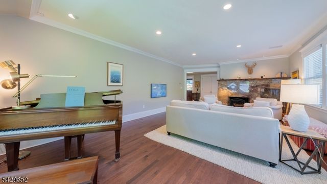 15 Brunswick Road, Montclair Twp., NJ 07042