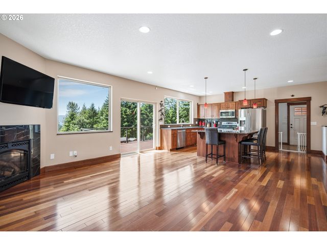 251 BEASLEY Rd, Kelso, WA 98626