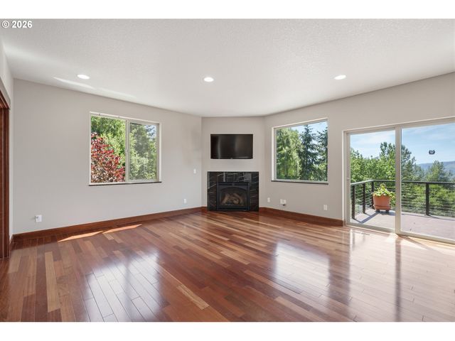 251 BEASLEY Rd, Kelso, WA 98626
