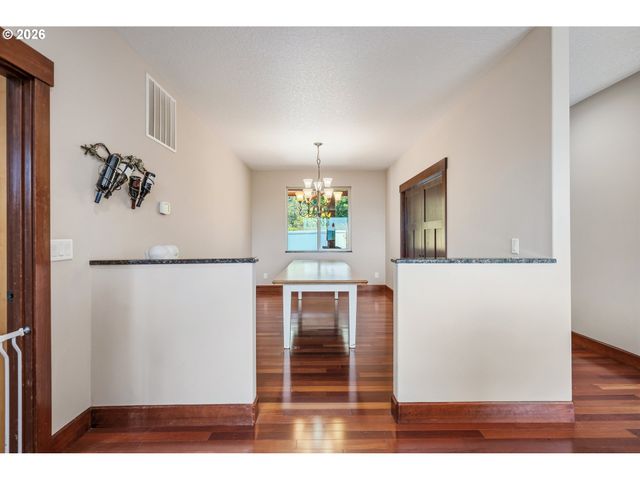 251 BEASLEY Rd, Kelso, WA 98626