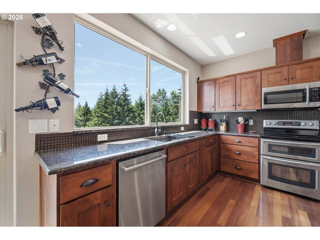251 BEASLEY Rd, Kelso, WA 98626