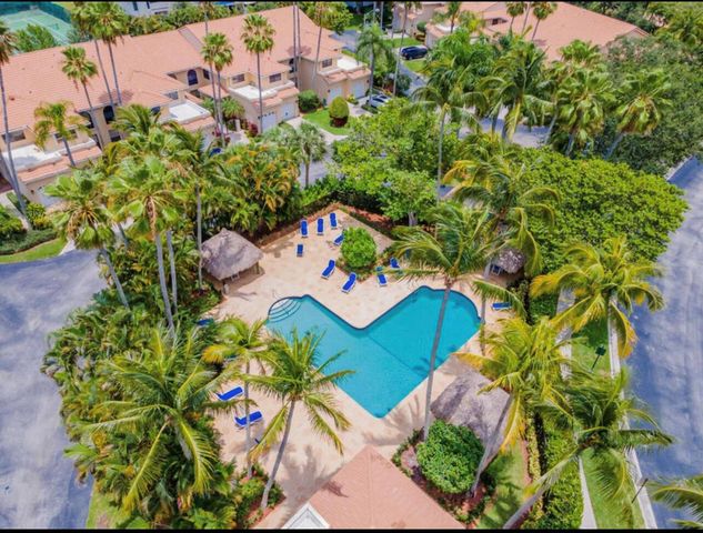 6666 Montego Bay Boulevard E, Boca Raton, FL 33433