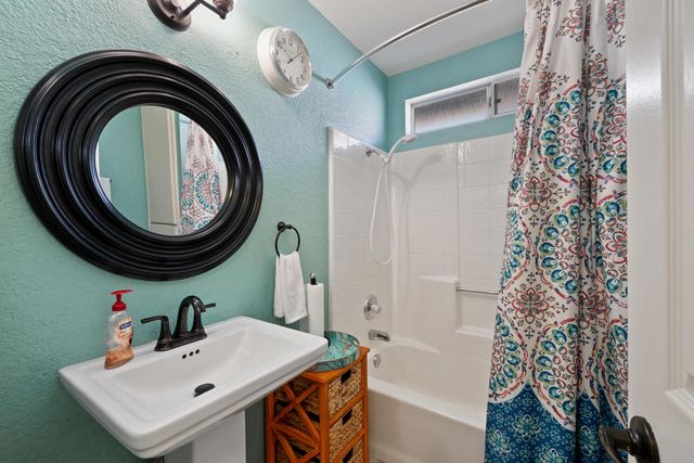 53390 Avenida Navarro, La Quinta, CA 92253