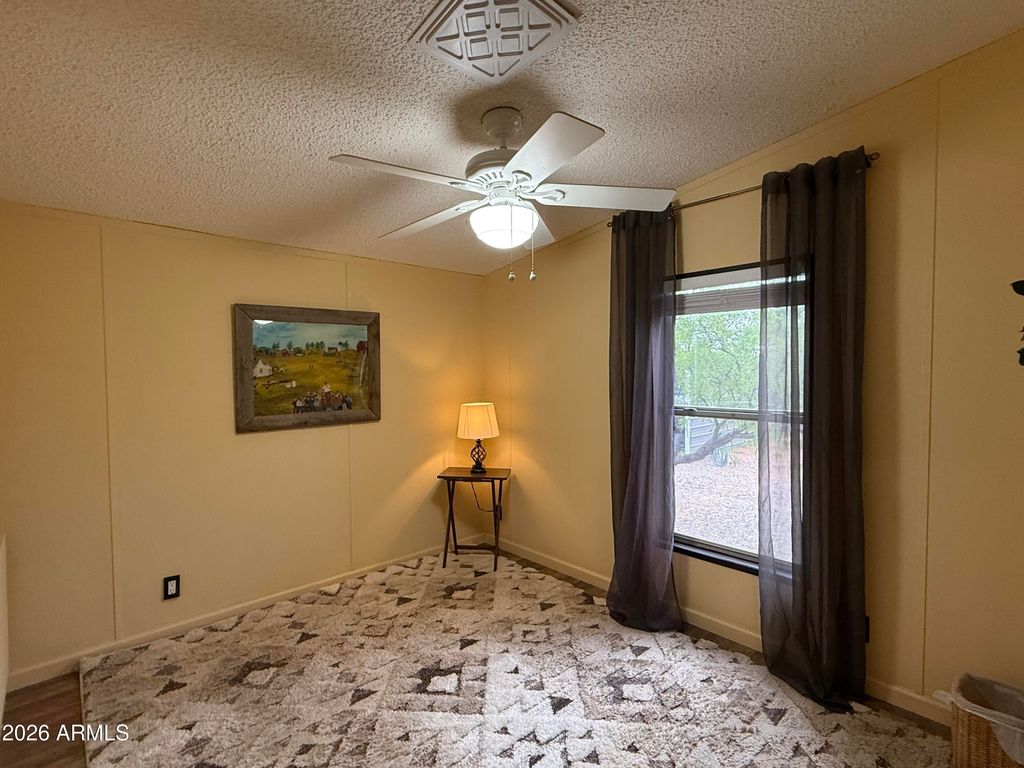 Image 13 of property listing at 5665 S MESQUITE TREE Lane, Hereford, AZ 85615