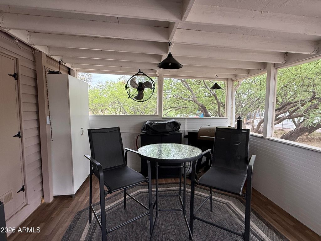 Image 15 of property listing at 5665 S MESQUITE TREE Lane, Hereford, AZ 85615