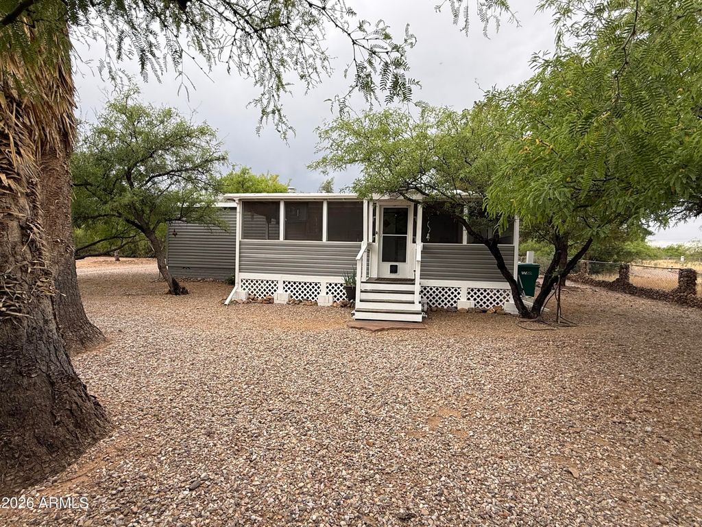 Image 19 of property listing at 5665 S MESQUITE TREE Lane, Hereford, AZ 85615