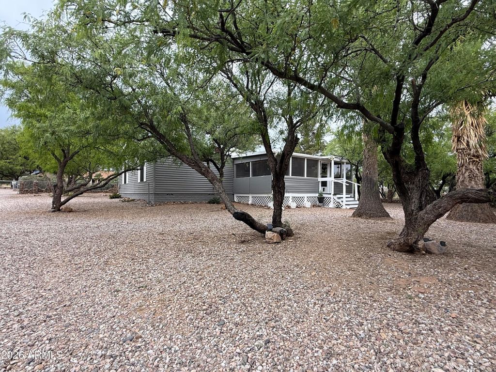 Image 20 of property listing at 5665 S MESQUITE TREE Lane, Hereford, AZ 85615