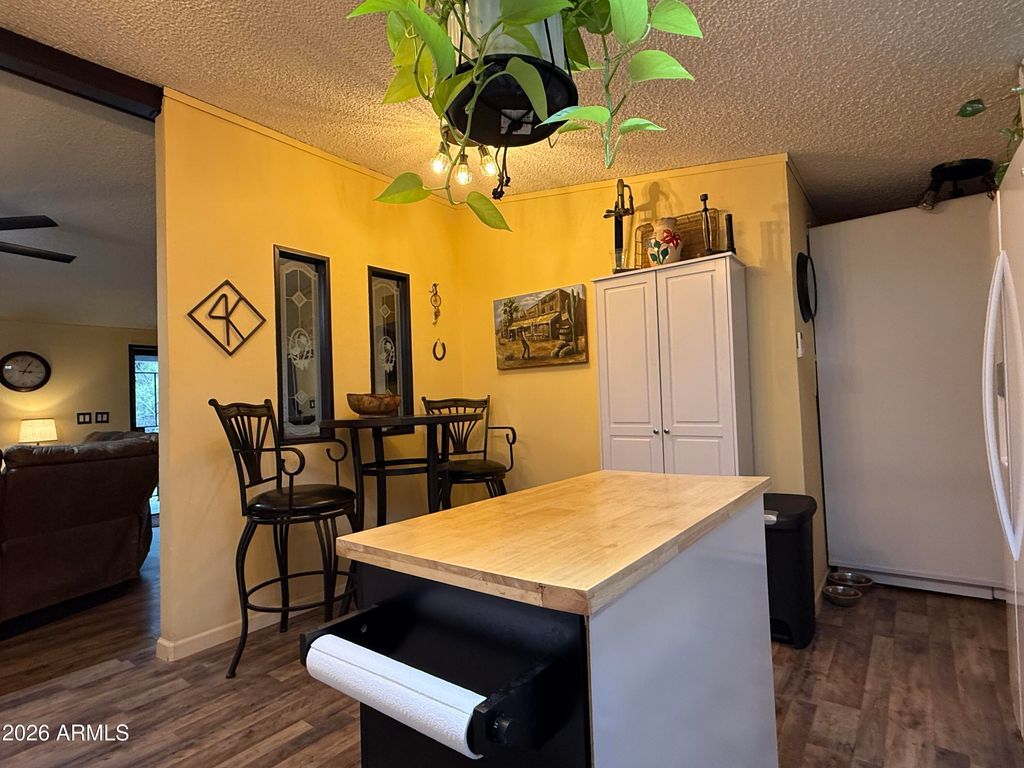 Image 6 of property listing at 5665 S MESQUITE TREE Lane, Hereford, AZ 85615