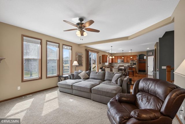 10406 Florida Avenue N, Brooklyn Park, MN 55445