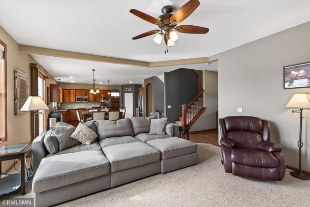 10406 Florida Avenue N, Brooklyn Park, MN 55445