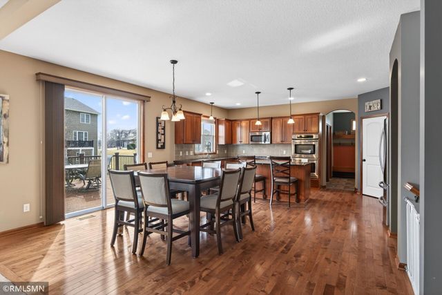 10406 Florida Avenue N, Brooklyn Park, MN 55445