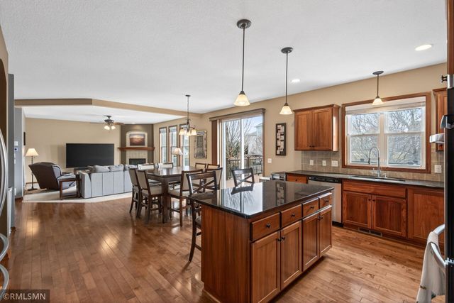 10406 Florida Avenue N, Brooklyn Park, MN 55445