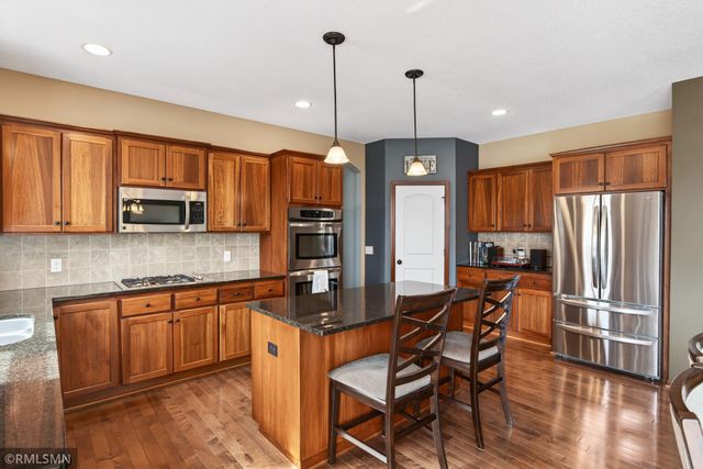 10406 Florida Avenue N, Brooklyn Park, MN 55445