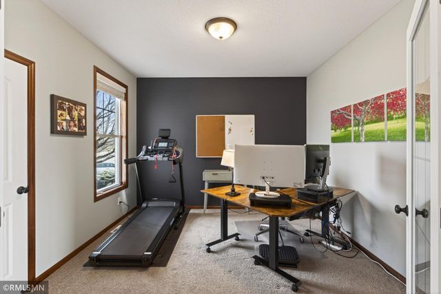 10406 Florida Avenue N, Brooklyn Park, MN 55445