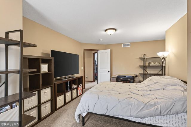 10406 Florida Avenue N, Brooklyn Park, MN 55445