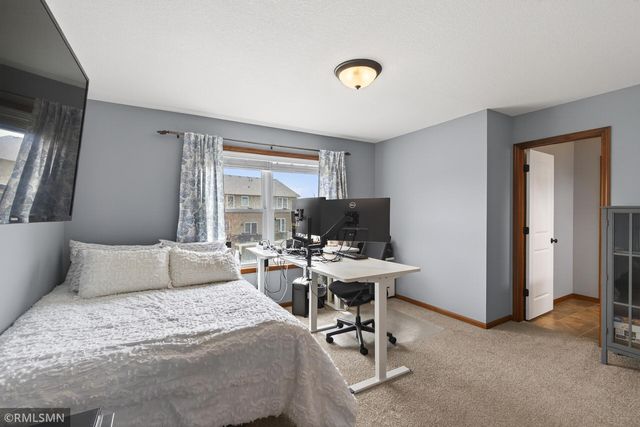 10406 Florida Avenue N, Brooklyn Park, MN 55445