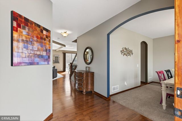 10406 Florida Avenue N, Brooklyn Park, MN 55445