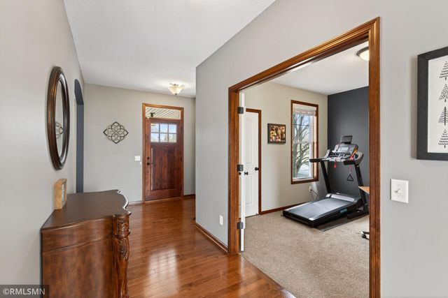 10406 Florida Avenue N, Brooklyn Park, MN 55445