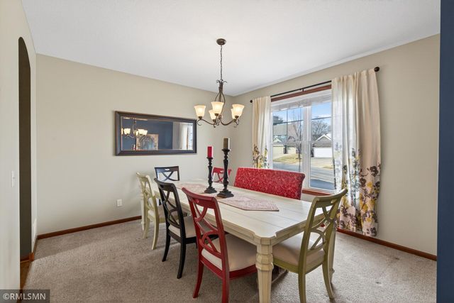 10406 Florida Avenue N, Brooklyn Park, MN 55445