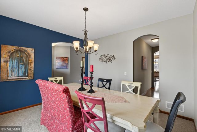 10406 Florida Avenue N, Brooklyn Park, MN 55445