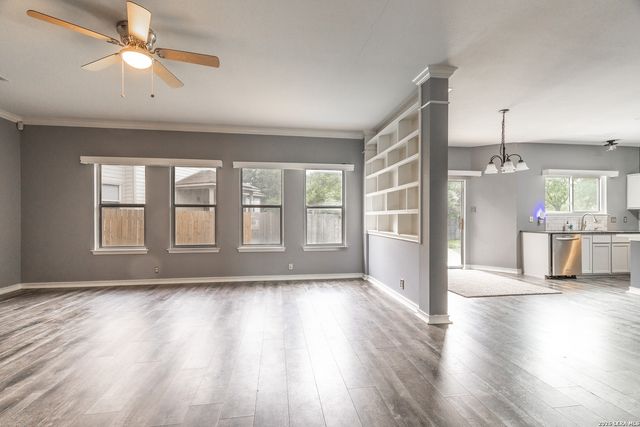 5106 Spring Arrow, San Antonio, TX 78247