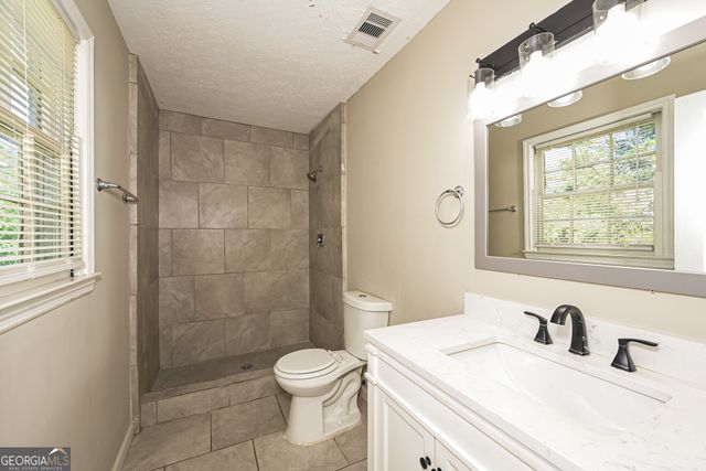 1627 Oak Forest Drive SE, Conyers, GA 30013