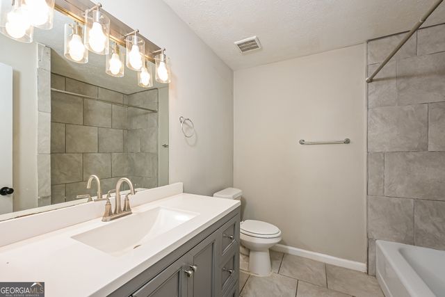 1627 Oak Forest Drive SE, Conyers, GA 30013