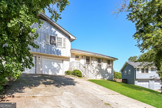 1627 Oak Forest Drive SE, Conyers, GA 30013