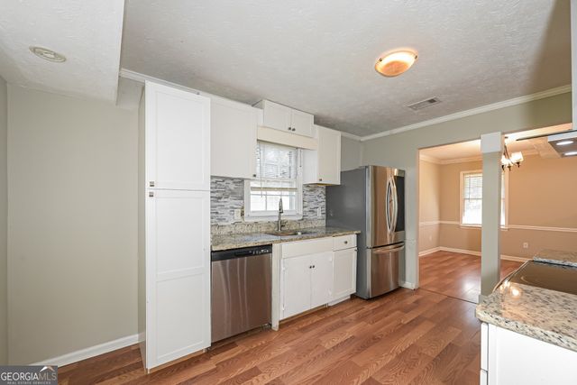 1627 Oak Forest Drive SE, Conyers, GA 30013