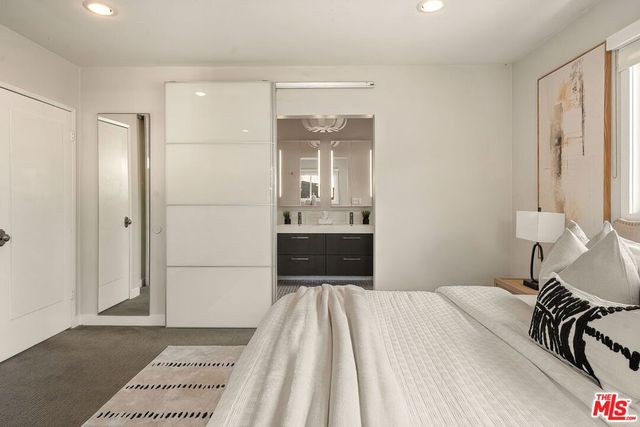 5623 Beck Avenue, North Hollywood, CA 91601