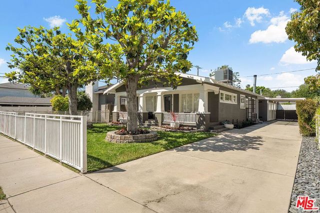 5623 Beck Avenue, North Hollywood, CA 91601