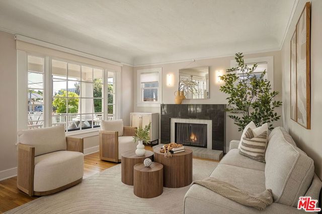 5623 Beck Avenue, North Hollywood, CA 91601