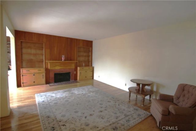 2518 Vuelta Grande, Long Beach, CA 90815