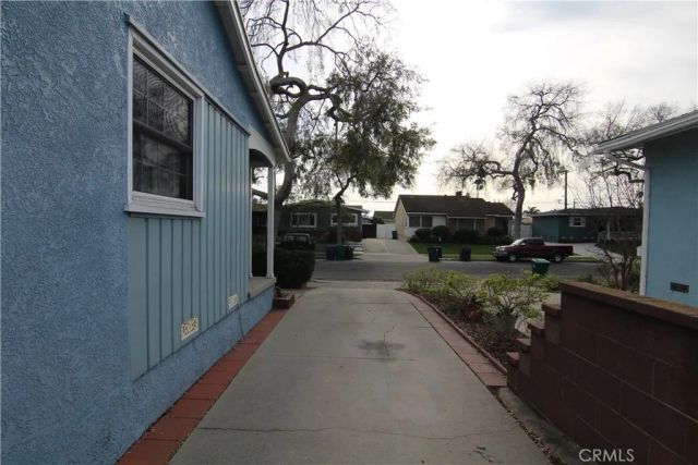 2518 Vuelta Grande, Long Beach, CA 90815